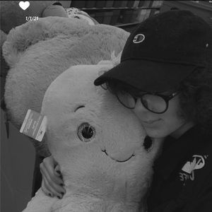 Meet your Posher, Ashton